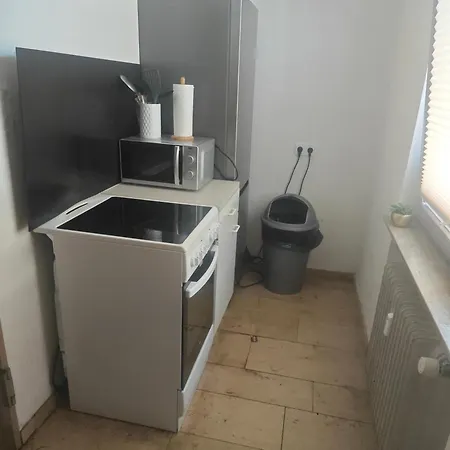 Monteurzimmer 2 Betten Wc Dusche Gemeinschaftskueche Eschweiler