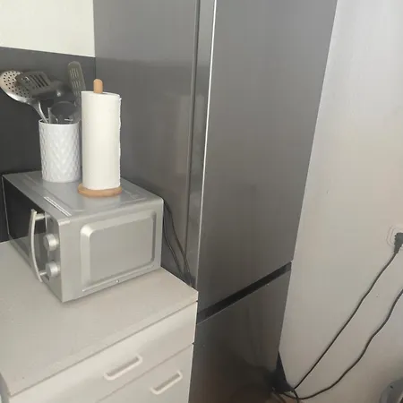דירה Monteurzimmer 2 Betten Wc Dusche Gemeinschaftskueche *